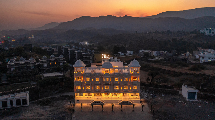 Shree Ji Mahal Hotel,,3 star