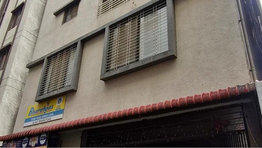 fabhotel white house i