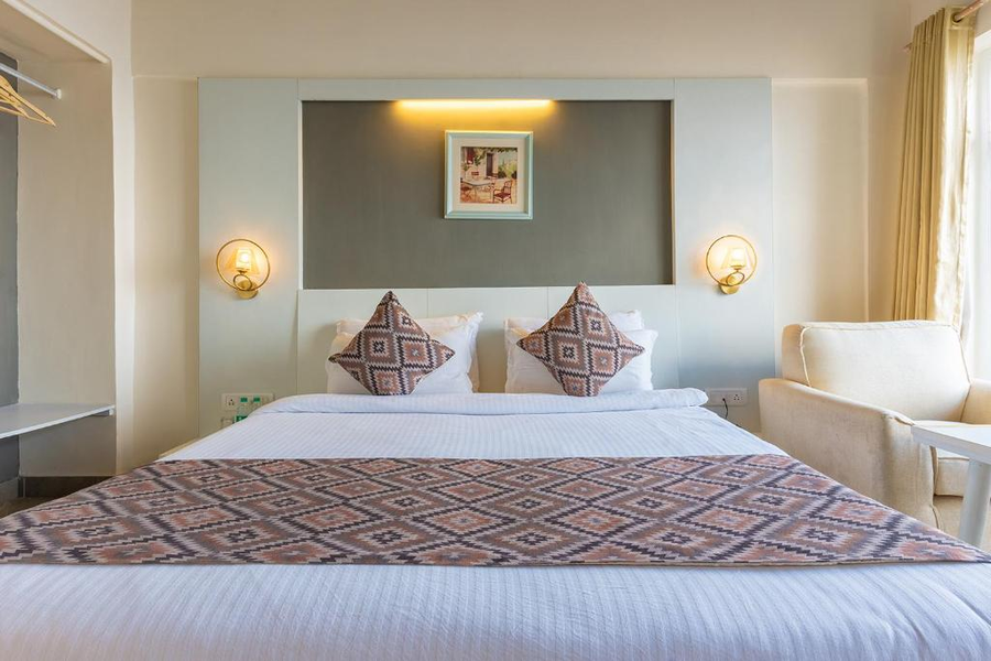 himalayas resort by the lake hill