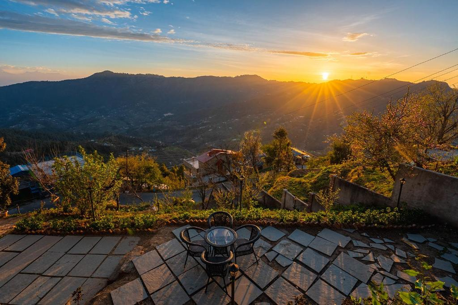 himalayas resort by the lake hill