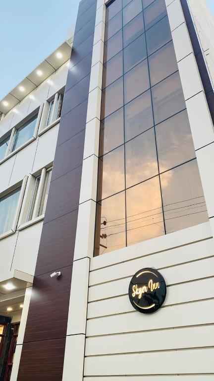 Skyer Inn Hotel,,2 star