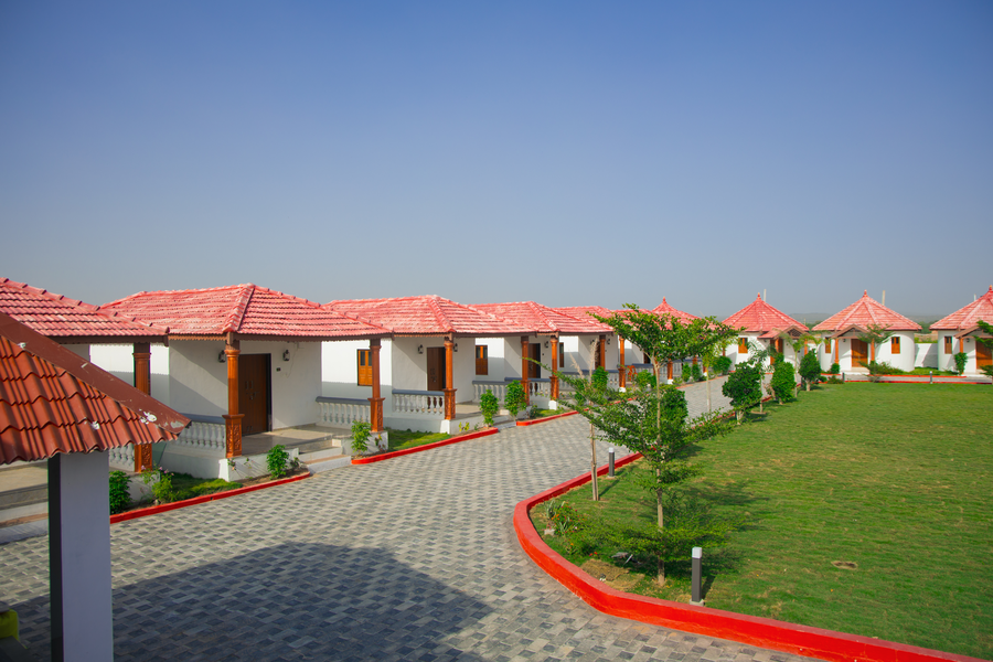 Stayguru Heaven Resort,Tran Rd, Opp. Road To Heaven, Dholavira, Kharoda, Gujarat 370165,3 star