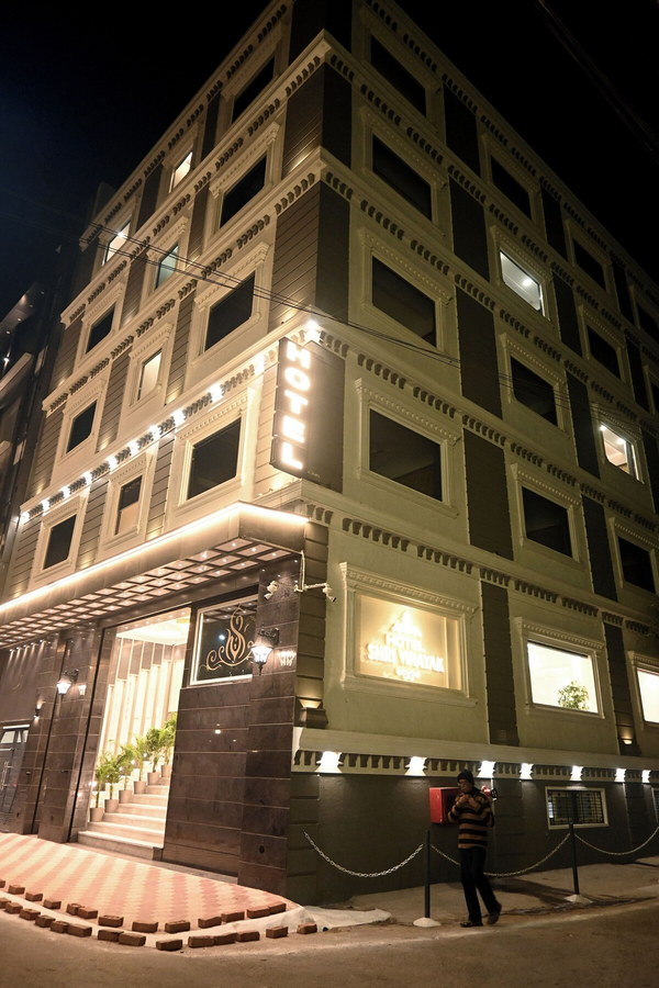 Hotel Shri Vinayak Varanasi,,3 star