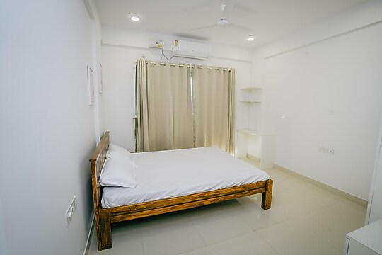 14Th Avenue Service Apartment,,3 star