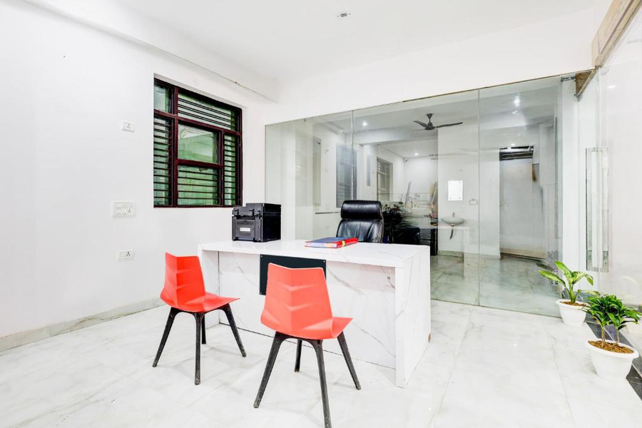 Hotel Divine Stay,,3 star