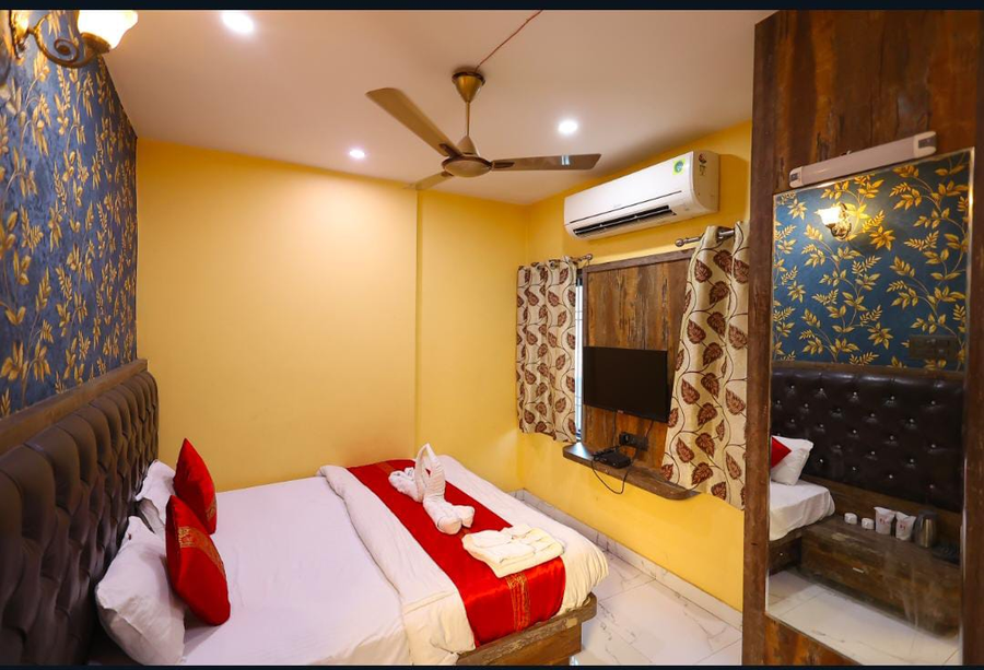 Hotel Bharat,,3 star