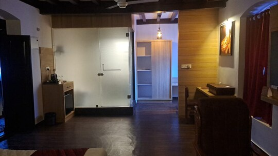 Chithrapuri Heritage Hotel,Palakkad,3 star