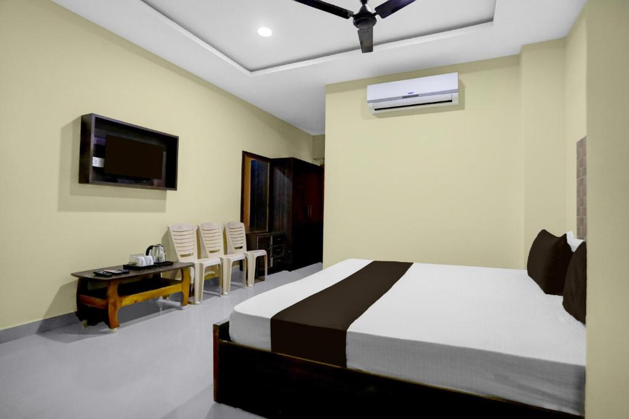 Super Hotel O Machilipatnam Railway Station Formerly Hasini Celebrations,,3 star