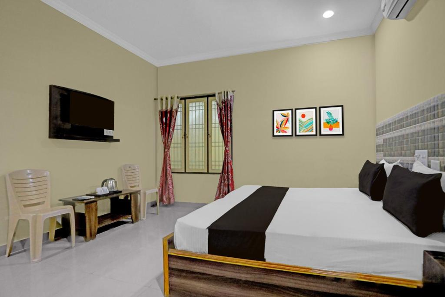 Super Hotel O Machilipatnam Railway Station Formerly Hasini Celebrations,,3 star