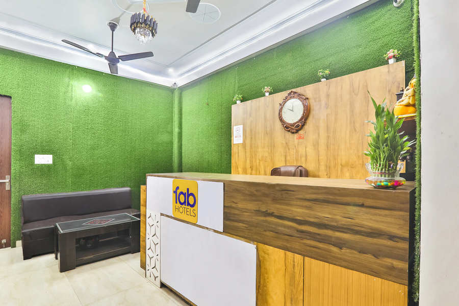 Fabhotel Anant Inn,CHINHAT,3 star