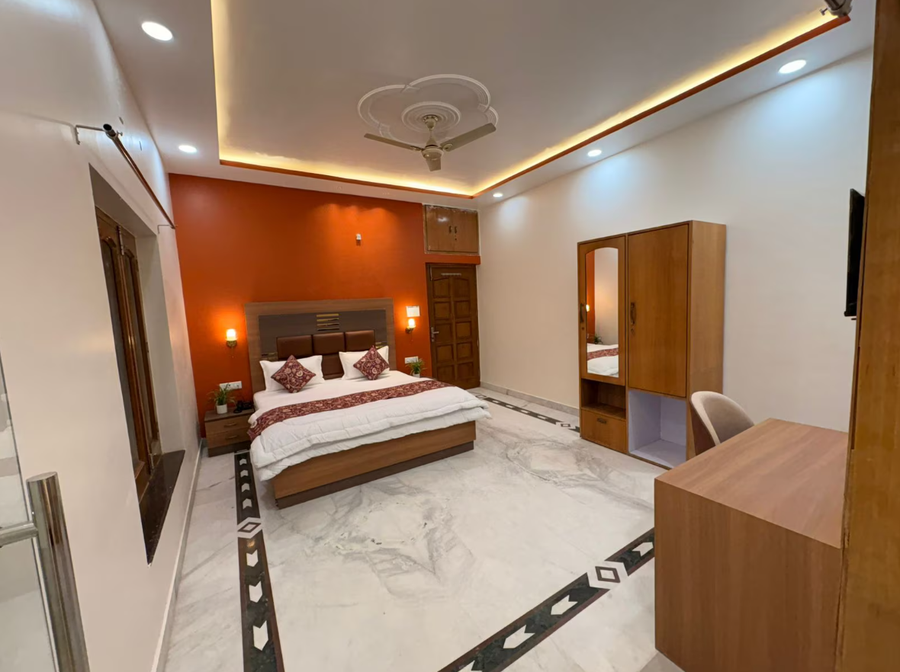 tamarind leaf residency noida sector 50 metro and spectrum mall