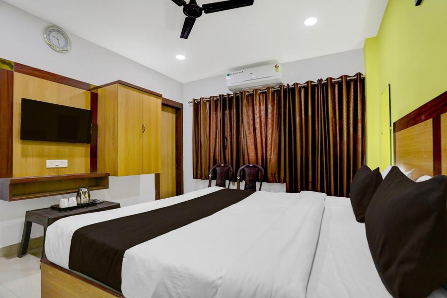 Super Hotel O Varanasi Trade Center Formerly Vairaghi Villa,,3 star