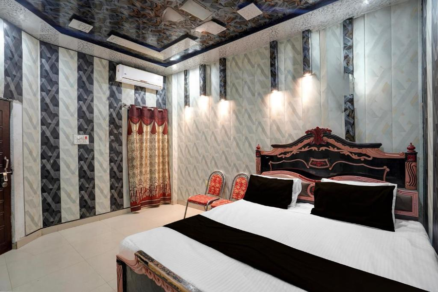 Super Hotel O Sultanpur Railway Junction Formerly Sanskar Marriage Lawan,,3 star