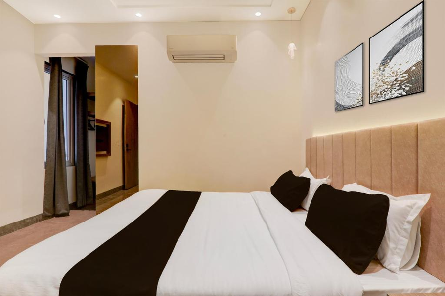 Super Collection O B.R. Ambedkar Park Taramandal Formerly Shree Krishna Inn,,3 star