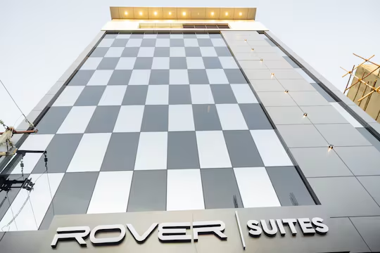 rover suites