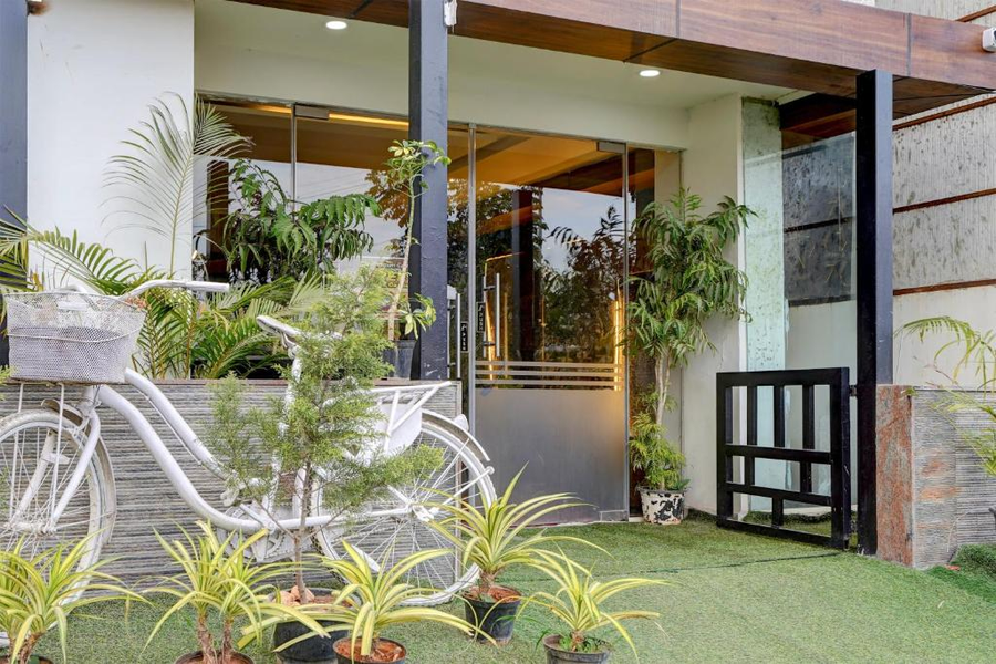 Palette Hotel And Resort Manyata Tech Park Bangalore Formerly Blue Diamond,,4 star