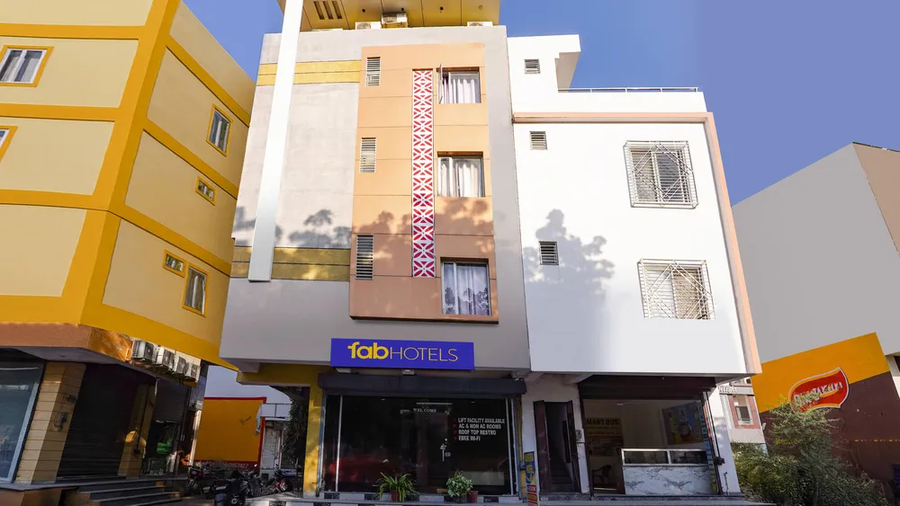 fabhotel shree aurora