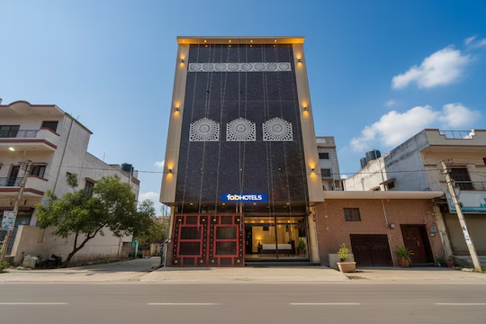fabhotel ayodhya residency
