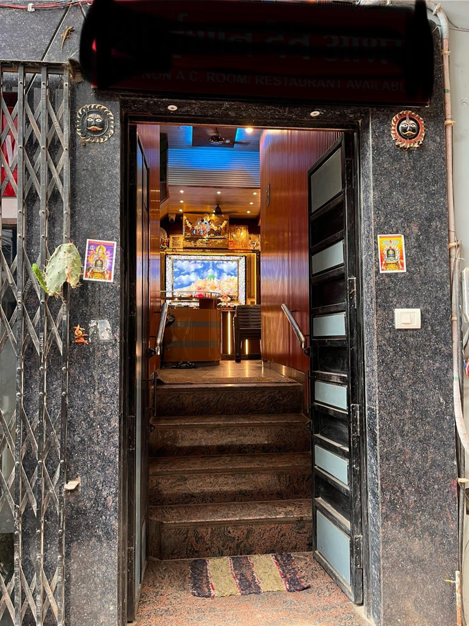 ganga view shree ishan dev inn