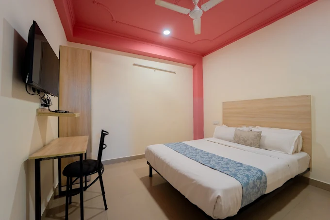 Capitol Square,Shyam Nagar,3 star