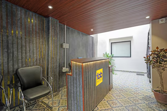 Fabhotel Swaraj,Bhelupur,3 star