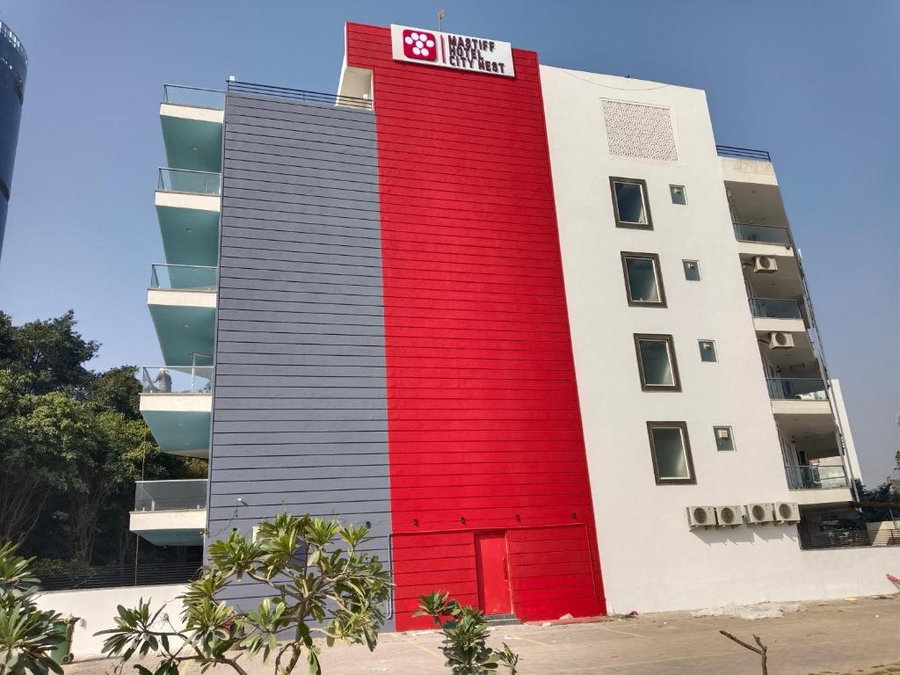 Mastiff City Nest, Gurgaon,Sohna Road,3 star