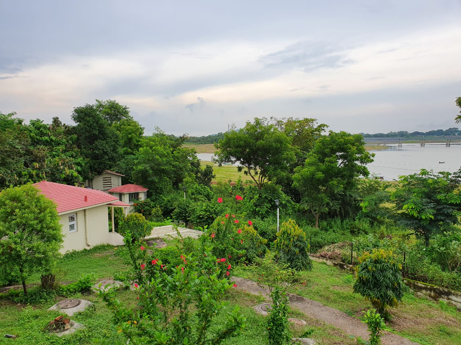 hotel sonar bangla mukutmanipur