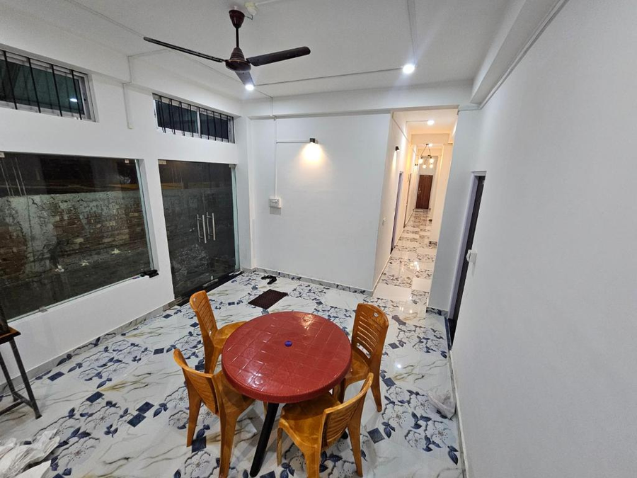 Maa Vaishno Inn,,2 star