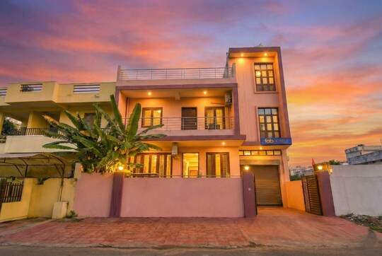 Fabhotel S 14,Malviya Nagar,3 star