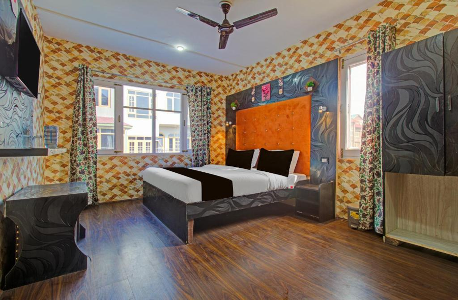 Super Collection O Kursoo Rajbagh Formerly Mid Valley Residency,,3 star