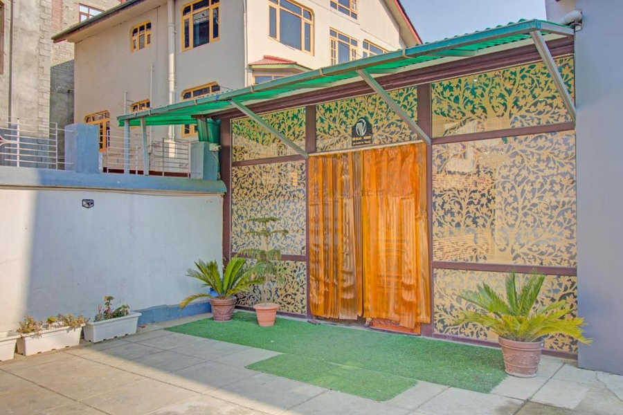 Super Collection O Kursoo Rajbagh Formerly Mid Valley Residency,,3 star