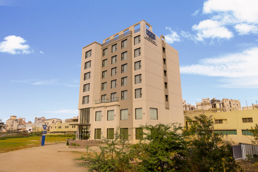 keys select by lemon tree hotels vadodara