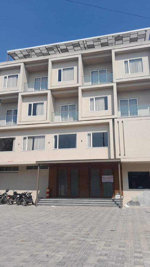 Hotel Golden Bird,,3 star