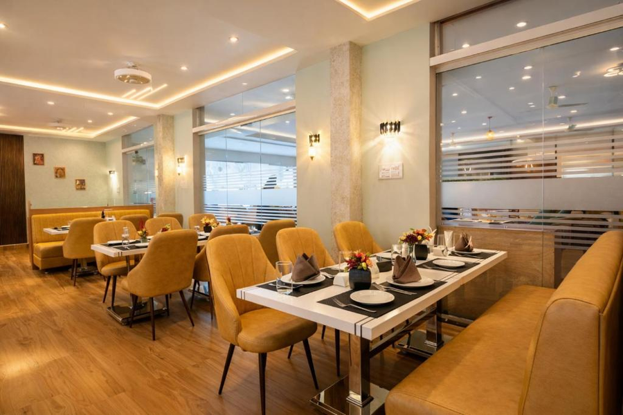 Hotel Seven Grand,,3 star