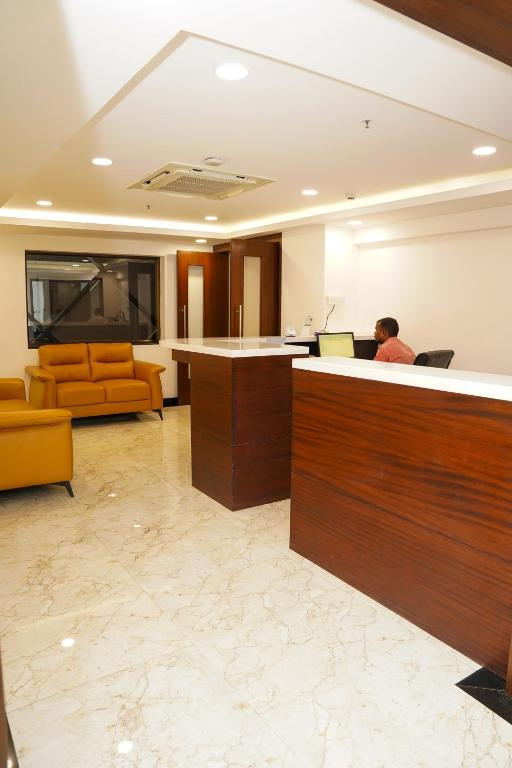 Hotel Sarovaras Legacy,,3 star