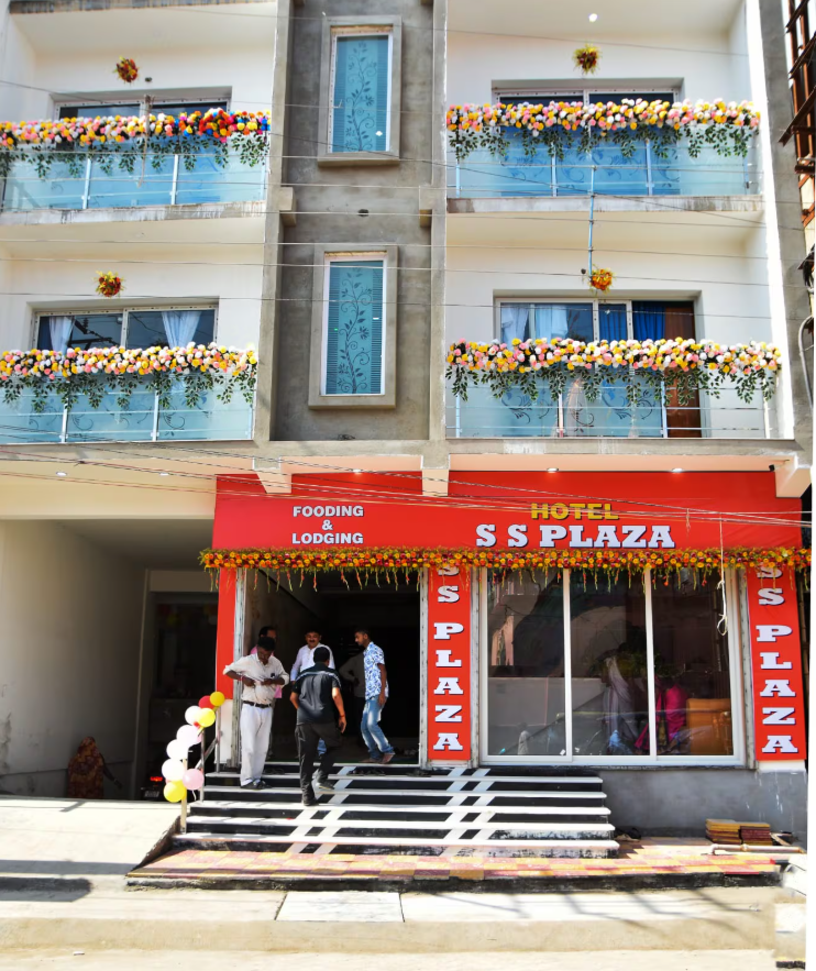 Hotel Ss Plaza,,2 star