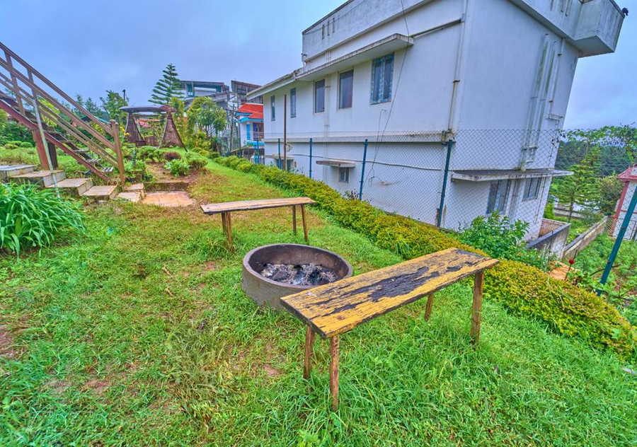 Pine Forest View Ooty By Voye Homes,,3 star