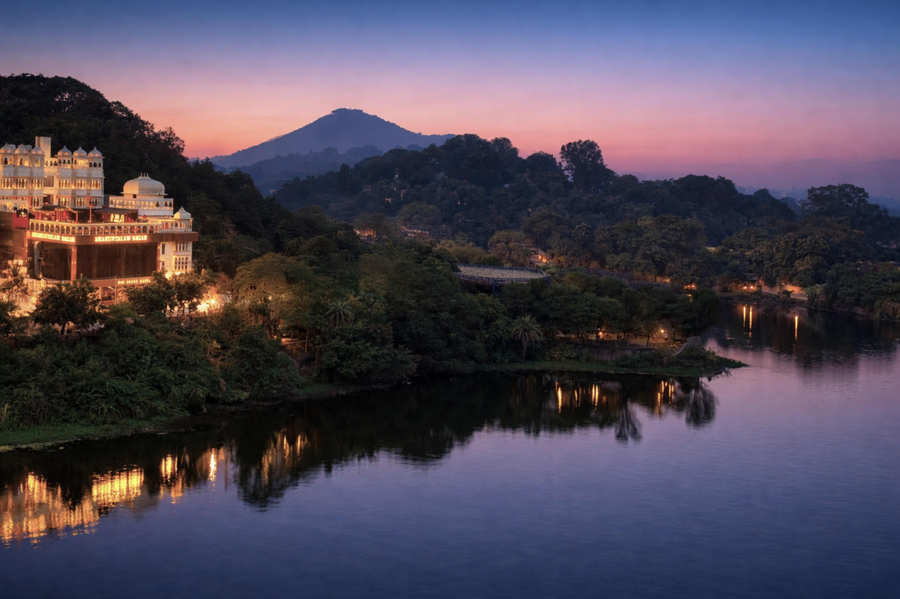 shakuntalam sagar luxury boutique lake view hotel udaipur