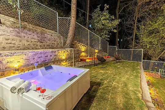 villa bliss by ravi and jazz