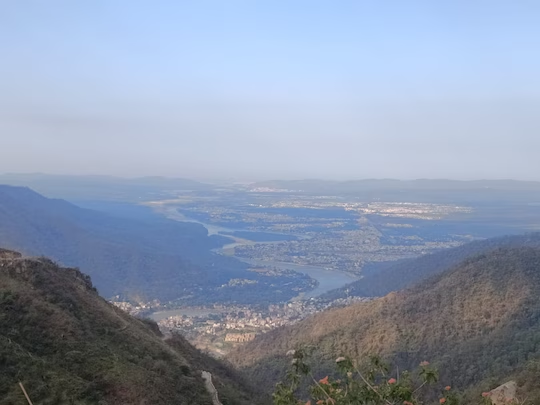 hills queen resort and camping