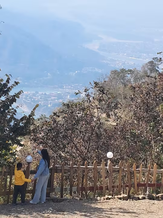 hills queen resort and camping