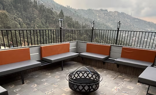 The Chamomile Estate,,4 star