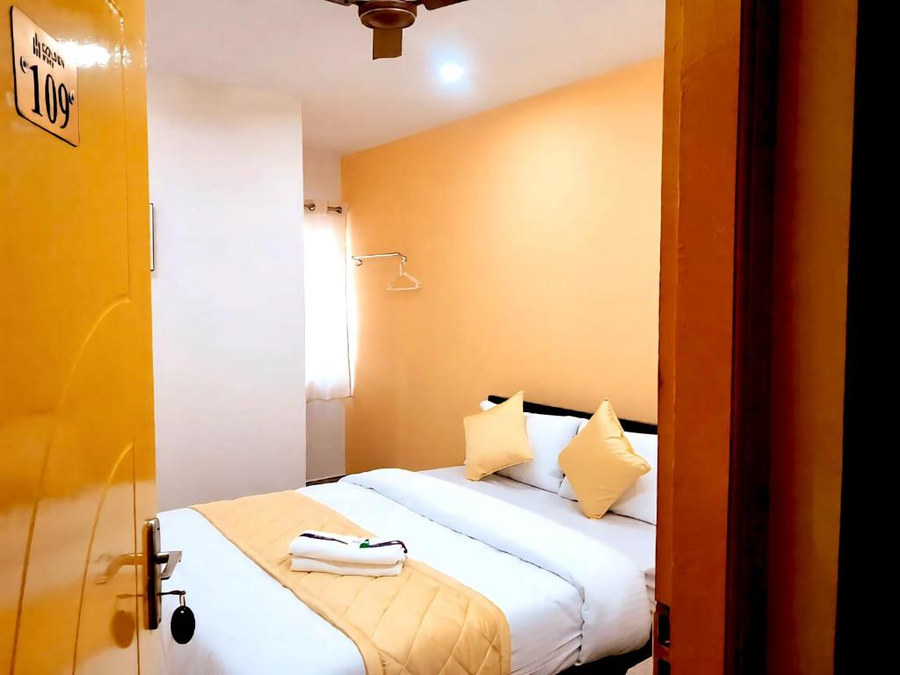 hotel golden stay jigani