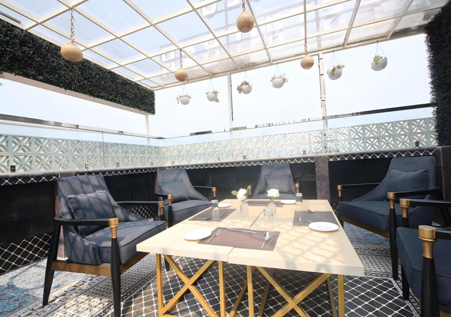 Dibakar Palace,,3 star