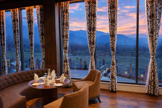 mount noor sarovar premiere pahalgam
