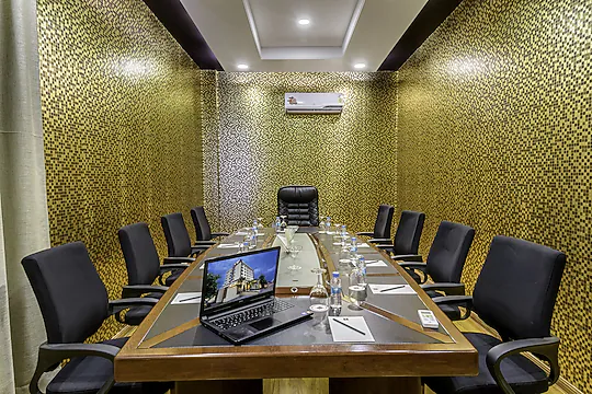 golden tulip jaipur kukas
