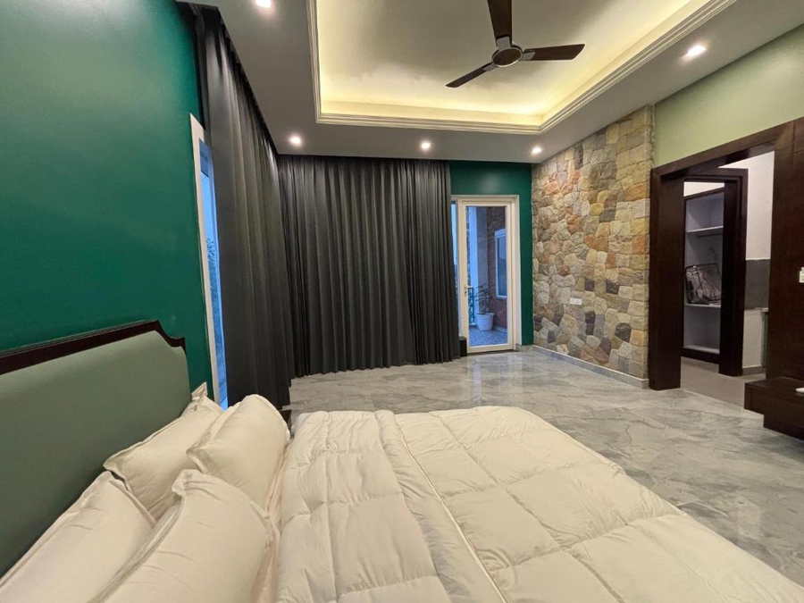 Mastiff Citadel Rc,Bhania Wala,3 star