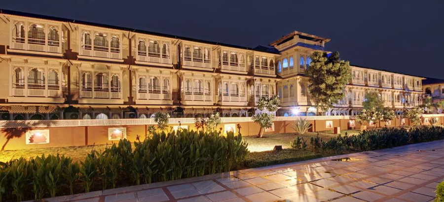 Gateway Kandla Gandhidham,Meghpar Borichi,5 star