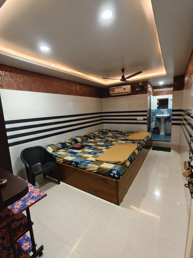 gayatree holiday home puri