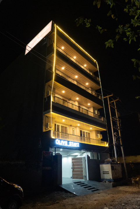 Olive Stayz,East Delhi-Kaushambi,4 star